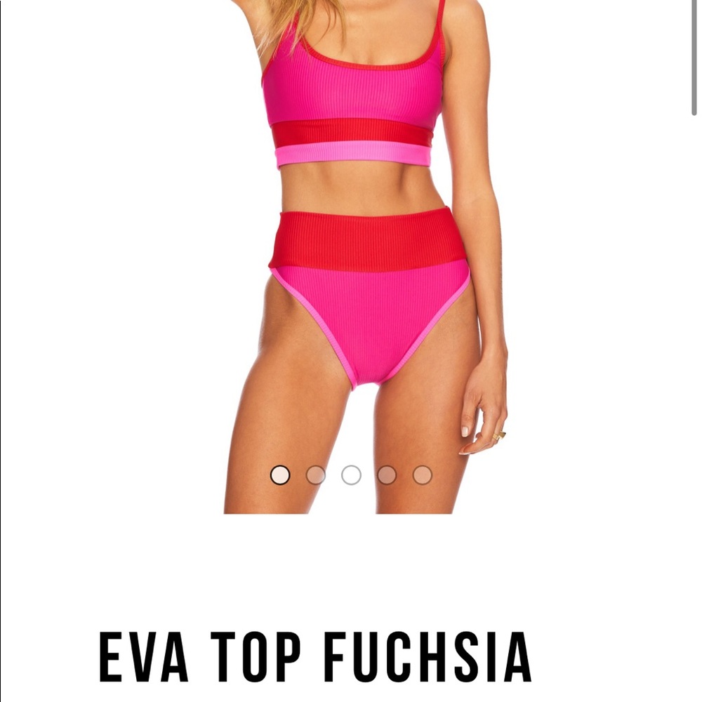 BEACH RIOT SWIM TOP NWT